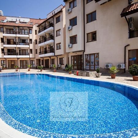 Four Seasons Apartment - Oasis Beach Resort Bliznatsi エクステリア 写真