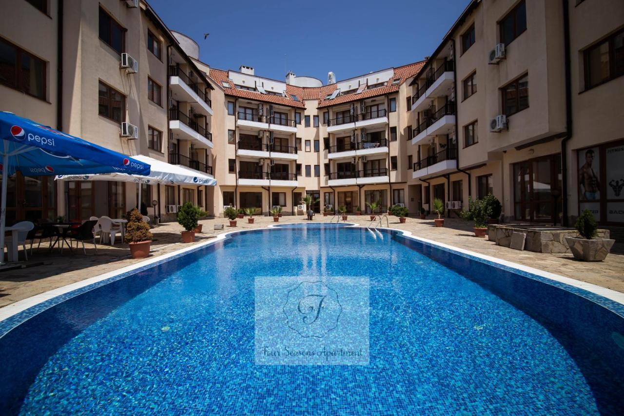 Four Seasons Apartment - Oasis Beach Resort Bliznatsi エクステリア 写真