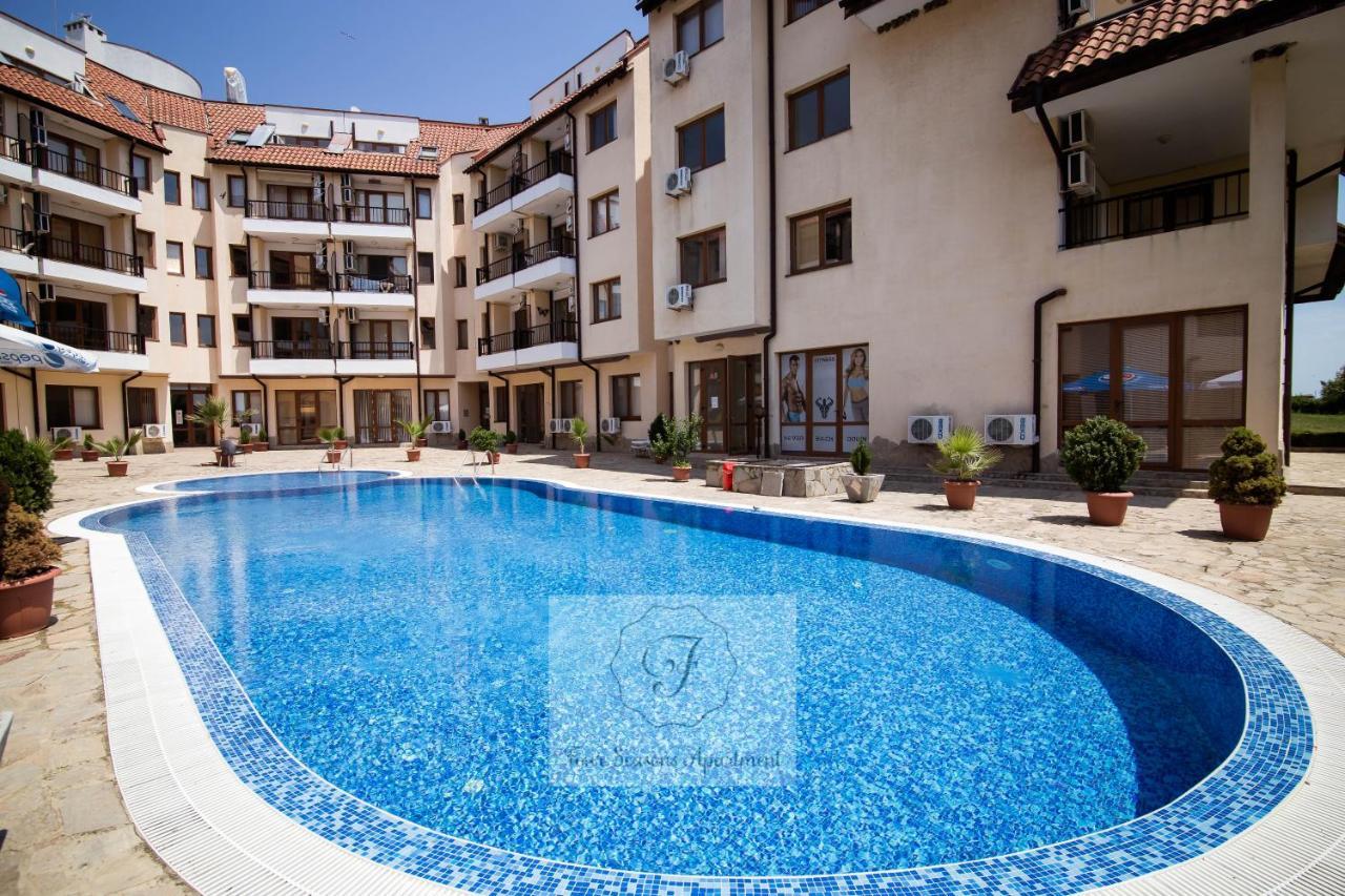 Four Seasons Apartment - Oasis Beach Resort Bliznatsi エクステリア 写真